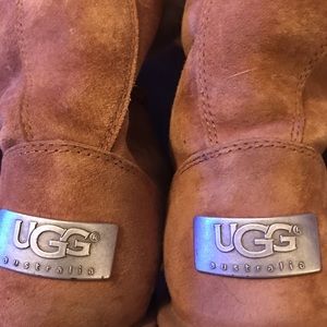 UGG Boots-Montclair Size 7